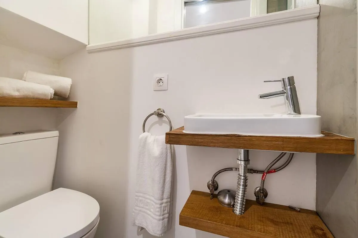 Alfama - Two Bedroom Apartment With River View 리스본 포르투갈